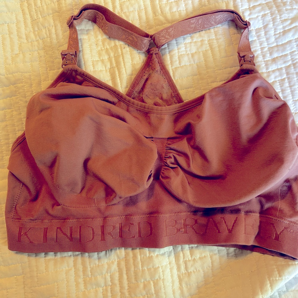 XXL Busty Kindred Bravely nursing bra